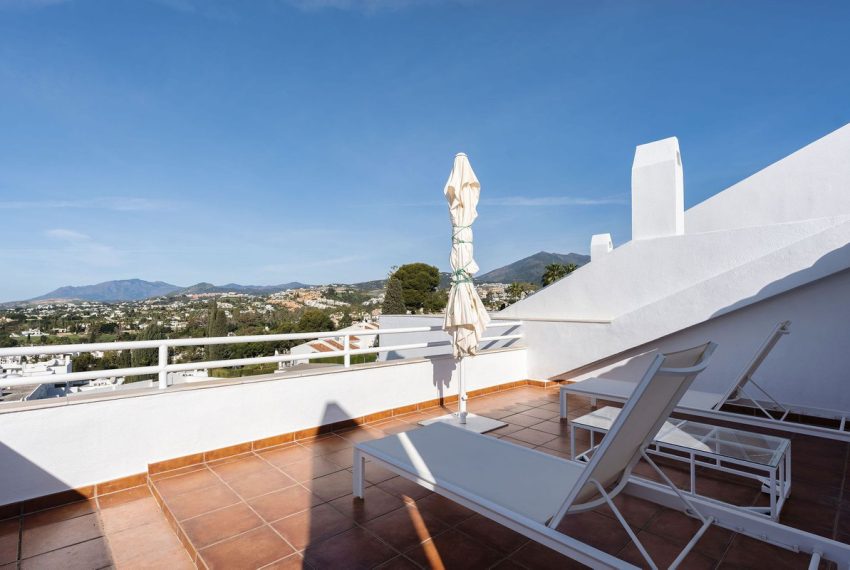 R5019328-Townhouse-For-Sale-Nueva-Andalucia-Terraced-3-Beds-232-Built-17