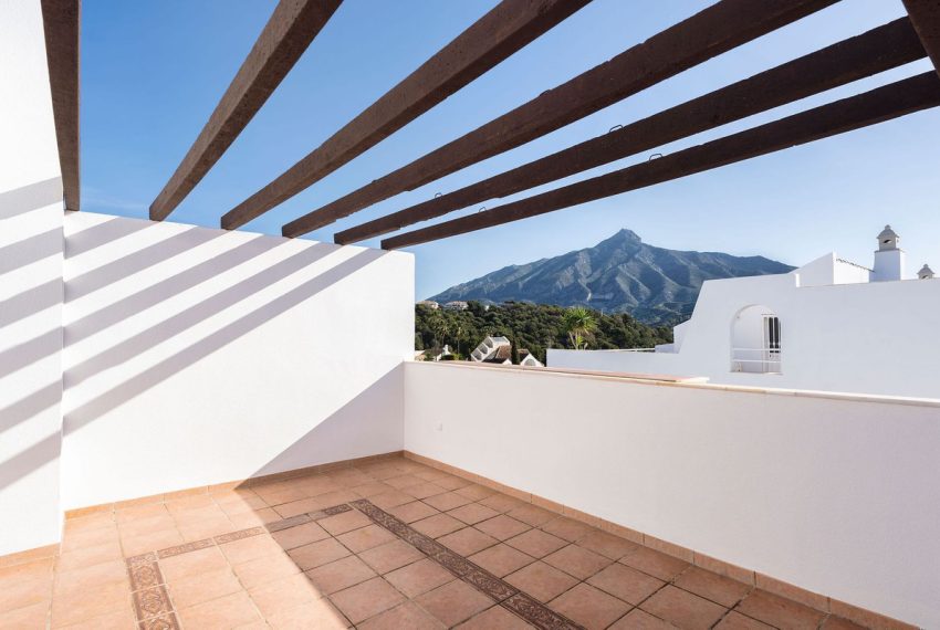 R5019328-Townhouse-For-Sale-Nueva-Andalucia-Terraced-3-Beds-232-Built-19