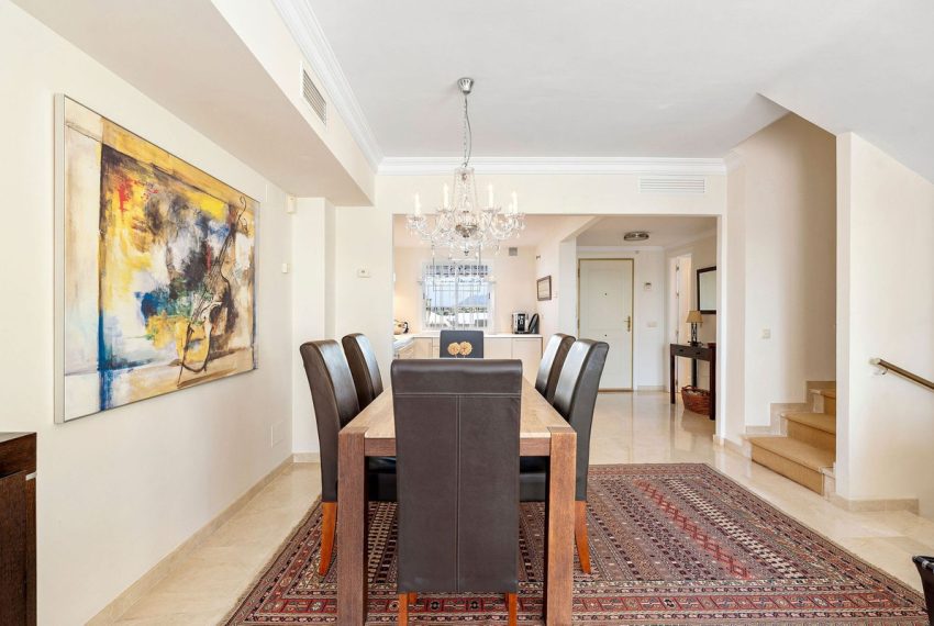 R5019328-Townhouse-For-Sale-Nueva-Andalucia-Terraced-3-Beds-232-Built-5