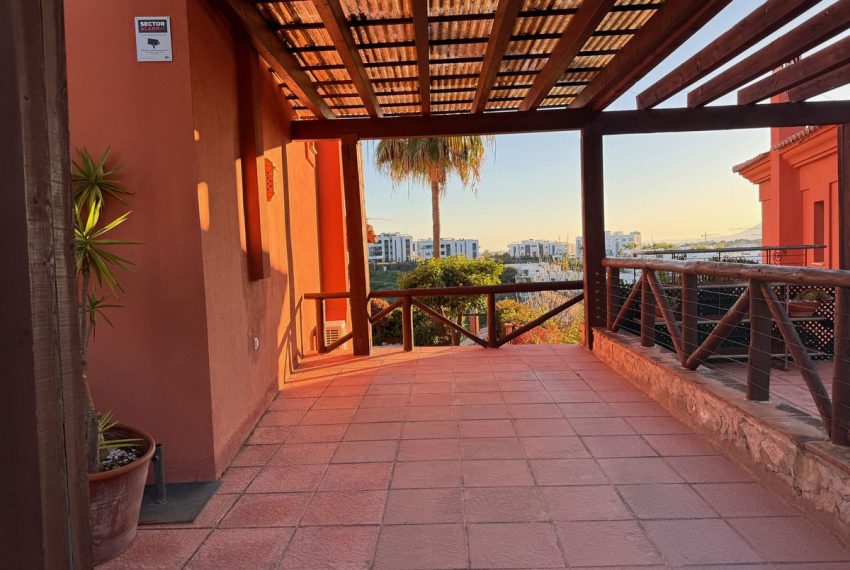 R5020255-Villa-For-Sale-Marbella-Semi-Detached-4-Beds-170-Built-11