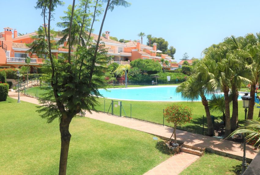 R5021065-Apartment-For-Sale-New-Golden-Mile-Penthouse-2-Beds-110-Built-1