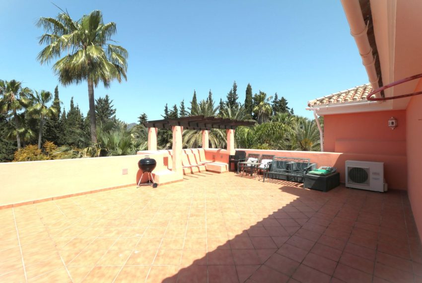 R5021065-Apartment-For-Sale-New-Golden-Mile-Penthouse-2-Beds-110-Built-15