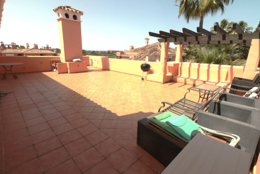R5021065-Apartment-For-Sale-New-Golden-Mile-Penthouse-2-Beds-110-Built-16