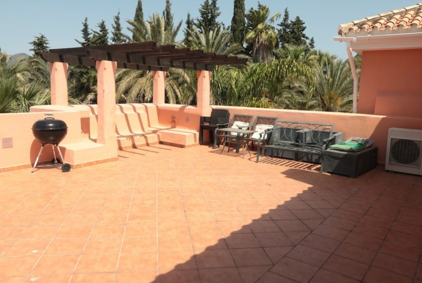 R5021065-Apartment-For-Sale-New-Golden-Mile-Penthouse-2-Beds-110-Built-2