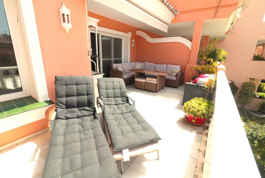 R5021065-Apartment-For-Sale-New-Golden-Mile-Penthouse-2-Beds-110-Built-5