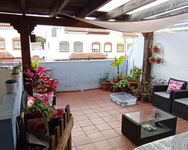 R5021431-Image 1-Terraced - 3 Beds - 189 Built
