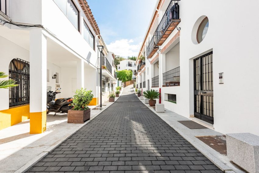 R5022109-Apartment-For-Sale-Benahavis-Ground-Floor-2-Beds-68-Built-12