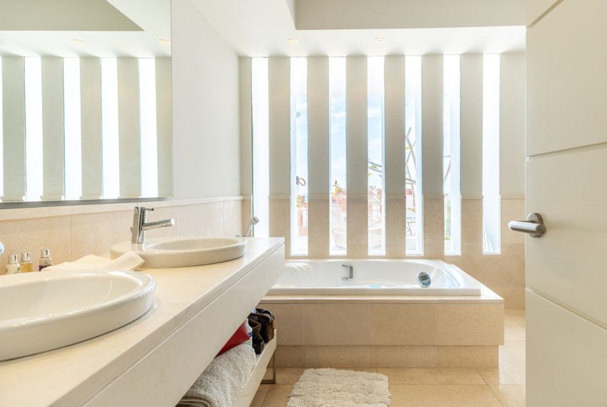R5023054-Apartment-For-Sale-Los-Flamingos-Penthouse-3-Beds-212-Built-19