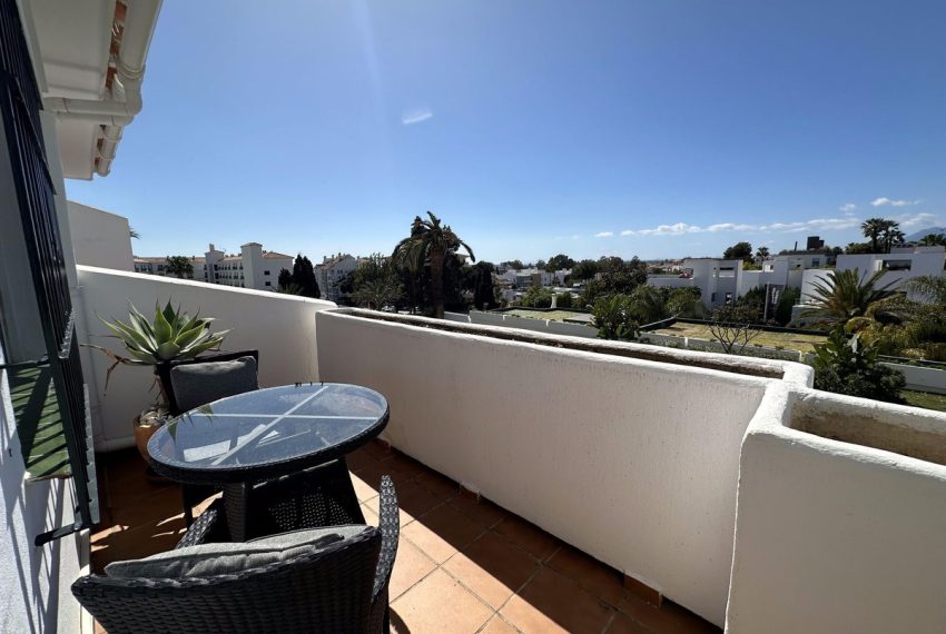 R5023489-Apartment-For-Sale-Nueva-Andalucia-Penthouse-2-Beds-117-Built-2