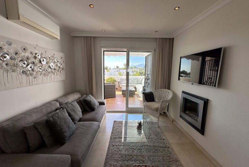 R5023489-Apartment-For-Sale-Nueva-Andalucia-Penthouse-2-Beds-117-Built-5