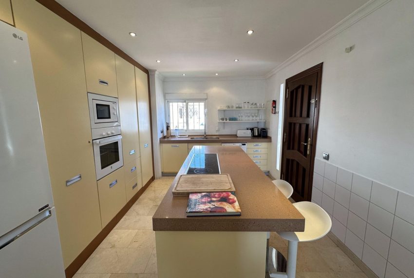 R5023489-Apartment-For-Sale-Nueva-Andalucia-Penthouse-2-Beds-117-Built-6