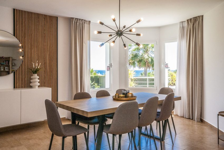 R5023975-Villa-For-Sale-Estepona-Detached-6-Beds-544-Built-6