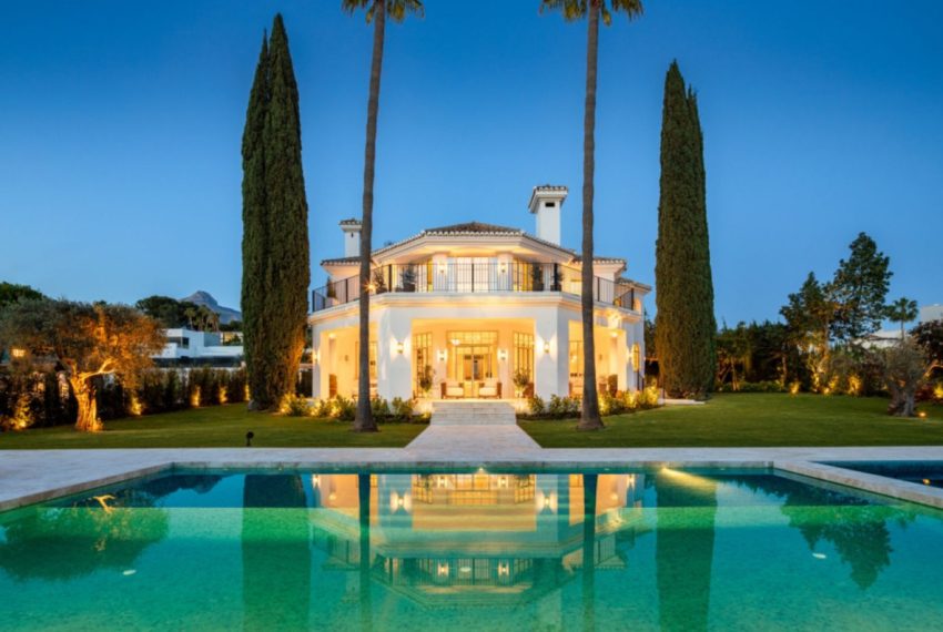 R5024245-Villa-For-Sale-Nueva-Andalucia-Detached-5-Beds-722-Built