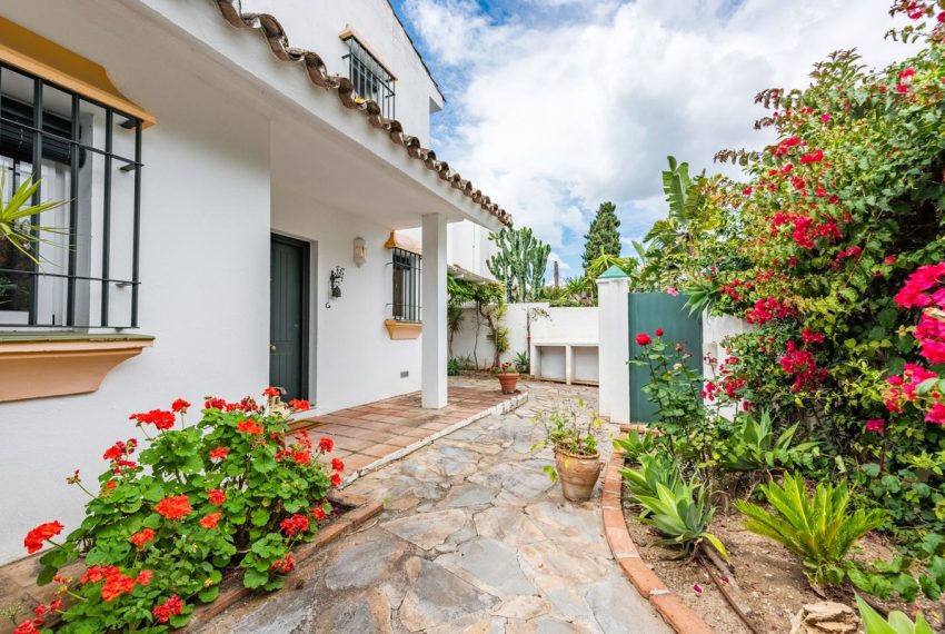 R5024317-Villa-For-Sale-Atalaya-Detached-4-Beds-173-Built-2