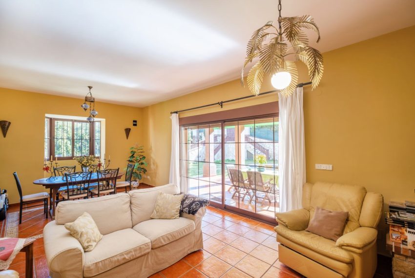 R5024572-Villa-For-Sale-San-Pedro-de-Alcantara-Detached-6-Beds-457-Built-10