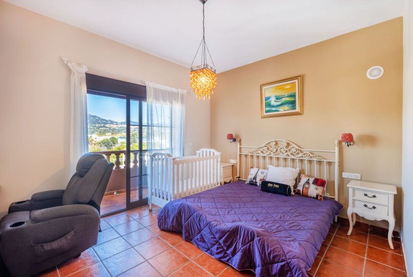 R5024572-Villa-For-Sale-San-Pedro-de-Alcantara-Detached-6-Beds-457-Built-14