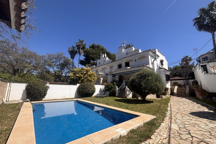 R5024575-Villa-For-Sale-Nueva-Andalucia-Semi-Detached-3-Beds-287-Built-1