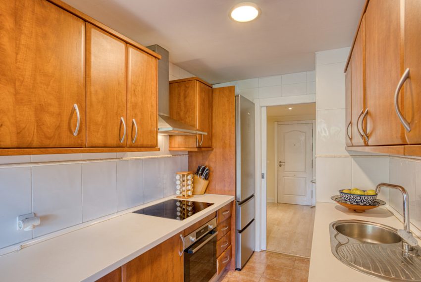 R5024791-Apartment-For-Sale-The-Golden-Mile-Middle-Floor-3-Beds-141-Built-18