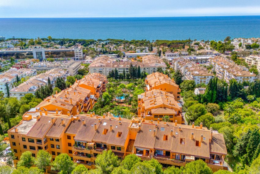 R5024791-Apartment-For-Sale-The-Golden-Mile-Middle-Floor-3-Beds-141-Built