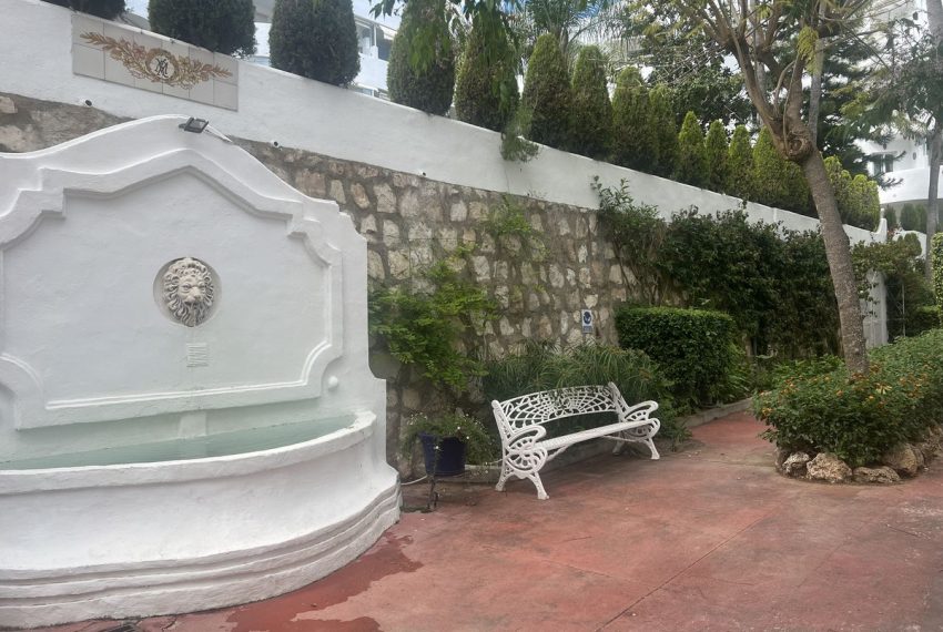 R5025880-Apartment-For-Sale-The-Golden-Mile-Ground-Floor-3-Beds-121-Built-13