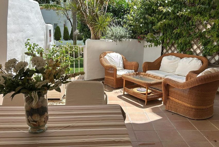 R5025880-Apartment-For-Sale-The-Golden-Mile-Ground-Floor-3-Beds-121-Built-2