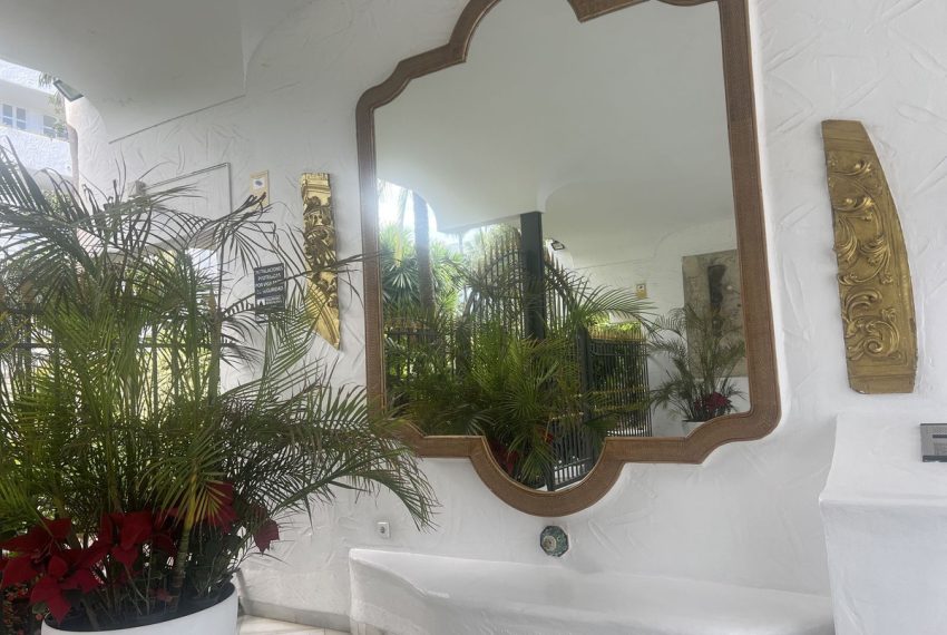 R5025880-Apartment-For-Sale-The-Golden-Mile-Ground-Floor-3-Beds-121-Built-9