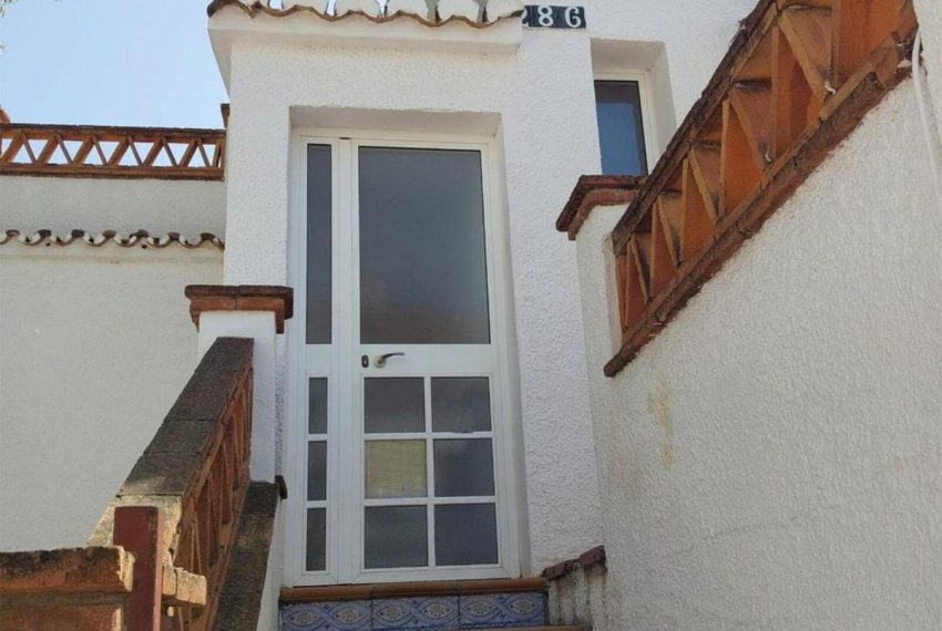 R5025967-Villa-For-Sale-Calahonda-Semi-Detached-4-Beds-120-Built-13