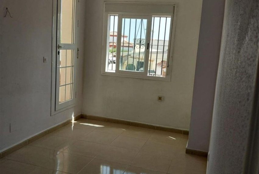 R5025967-Villa-For-Sale-Calahonda-Semi-Detached-4-Beds-120-Built-15