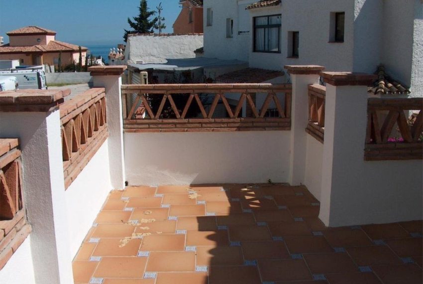 R5025967-Villa-For-Sale-Calahonda-Semi-Detached-4-Beds-120-Built-4