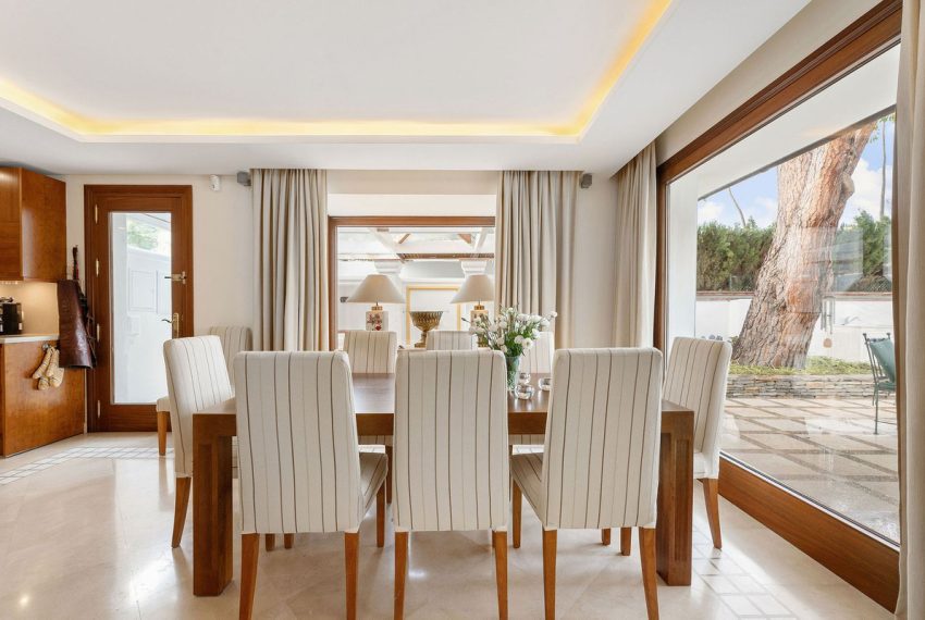 R5026135-Villa-For-Sale-Nueva-Andalucia-Detached-3-Beds-280-Built-14