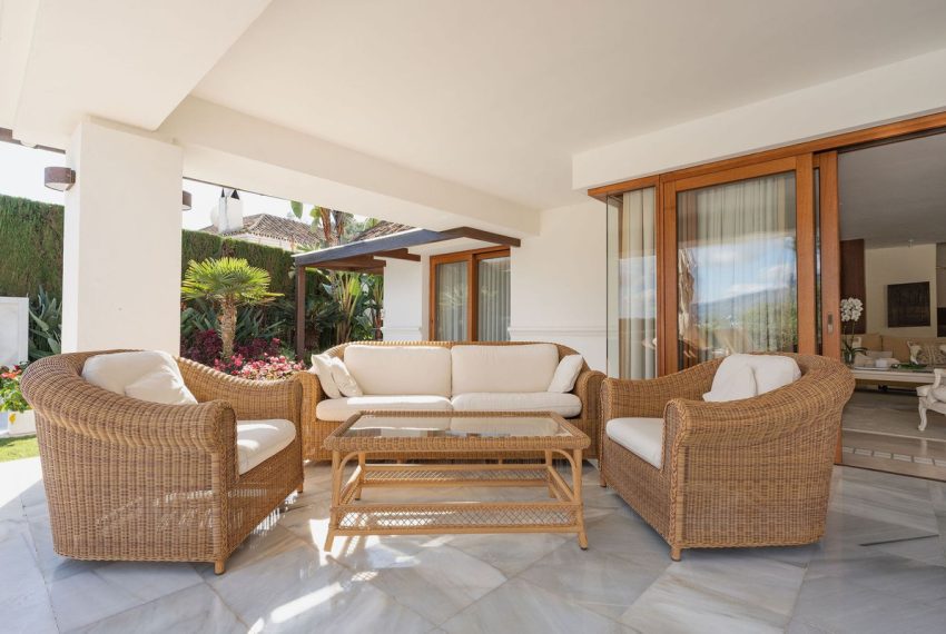 R5026135-Villa-For-Sale-Nueva-Andalucia-Detached-3-Beds-280-Built-6