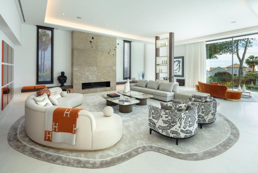 R5026165-Villa-For-Sale-Sierra-Blanca-Detached-7-Beds-1200-Built-13