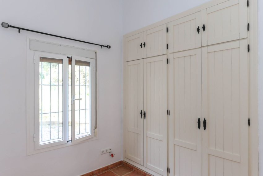 R5026261-Villa-For-Sale-Coin-Detached-2-Beds-72-Built-11