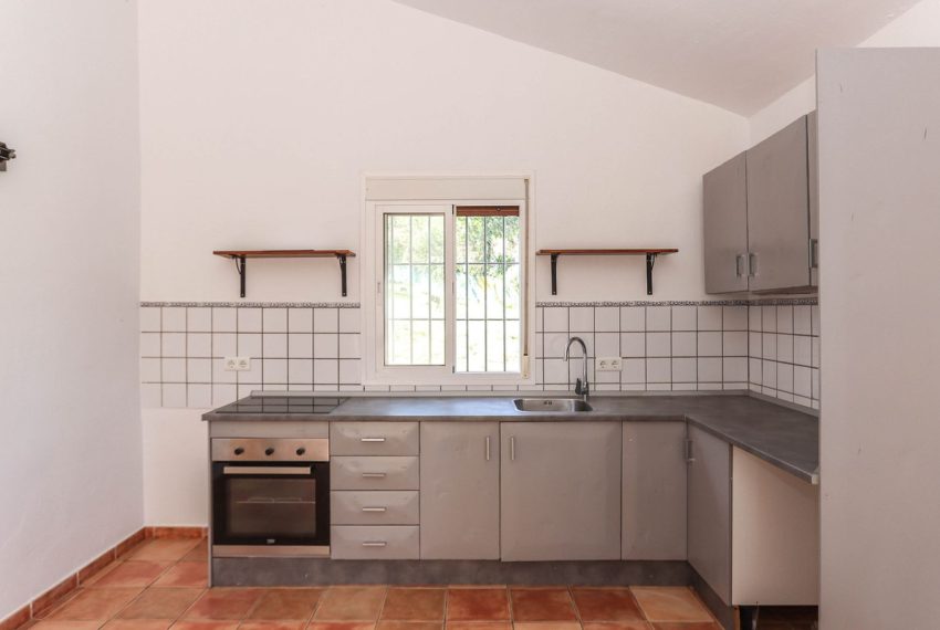 R5026261-Villa-For-Sale-Coin-Detached-2-Beds-72-Built-5