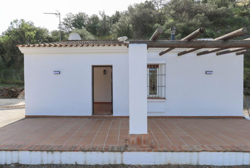 R5026261-Villa-For-Sale-Coin-Detached-2-Beds-72-Built-7