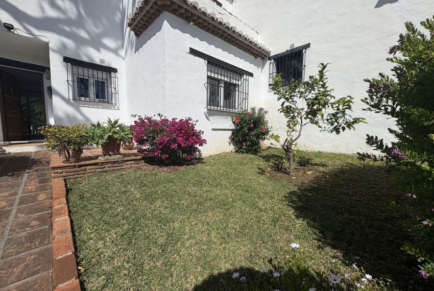 R5026306-Villa-For-Sale-Calahonda-Semi-Detached-3-Beds-128-Built-18