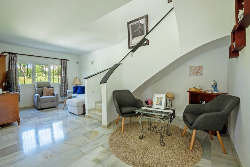 R5026306-Villa-For-Sale-Calahonda-Semi-Detached-3-Beds-128-Built-2