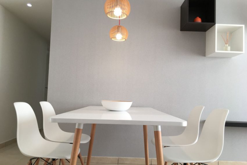 R5026345-Apartment-For-Sale-La-Campana-Middle-Floor-3-Beds-80-Built-2