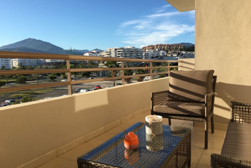 R5026345-Apartment-For-Sale-La-Campana-Middle-Floor-3-Beds-80-Built
