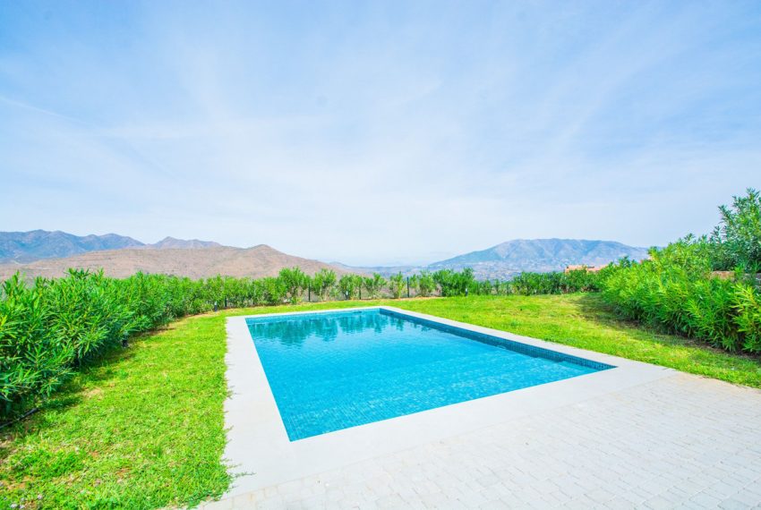 R5026402-Villa-For-Sale-La-Mairena-Detached-4-Beds-573-Built-13