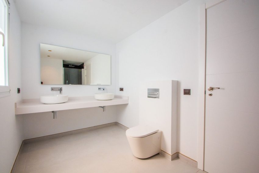 R5026402-Villa-For-Sale-La-Mairena-Detached-4-Beds-573-Built-16