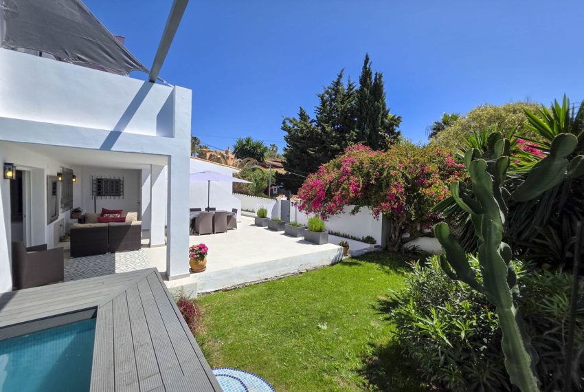 R5026831-Villa-For-Sale-Estepona-Detached-4-Beds-165-Built-3