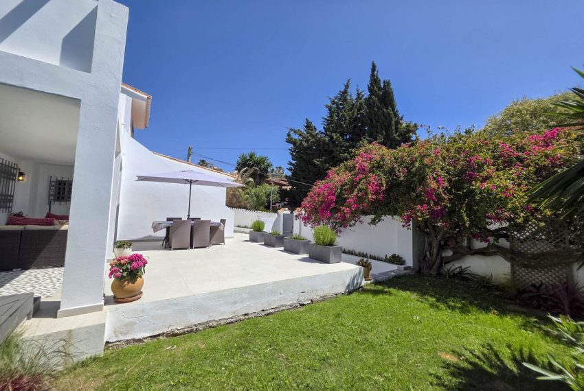 R5026831-Villa-For-Sale-Estepona-Detached-4-Beds-165-Built-8
