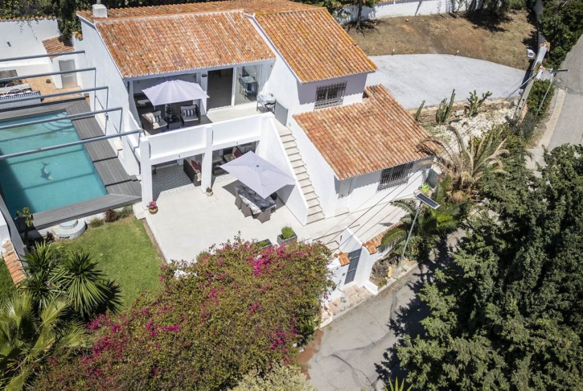 R5026831-Villa-For-Sale-Estepona-Detached-4-Beds-165-Built