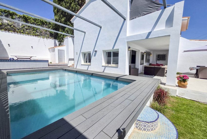 R5026831-Villa-For-Sale-Estepona-Detached-4-Beds-165-Built-9