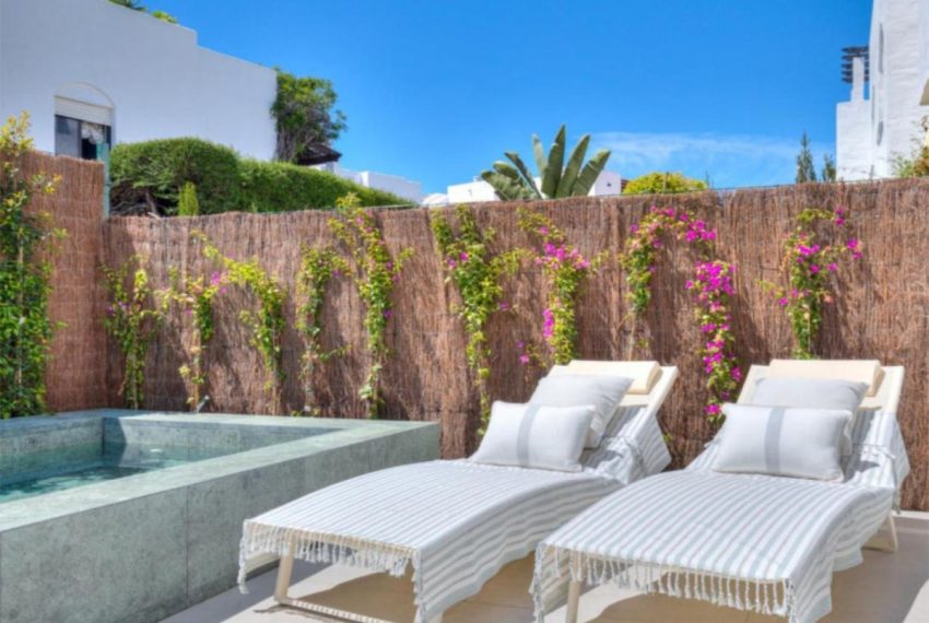 R5026864-Villa-For-Sale-San-Pedro-de-Alcantara-Semi-Detached-4-Beds-208-Built-2