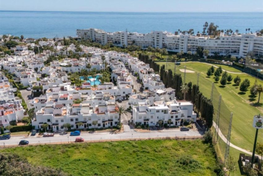 R5026864-Villa-For-Sale-San-Pedro-de-Alcantara-Semi-Detached-4-Beds-208-Built-3