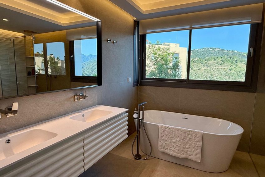 R5026867-Apartment-For-Sale-La-Quinta-Penthouse-3-Beds-159-Built-19