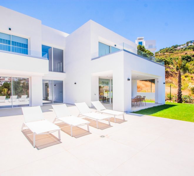 R5026885-Image 1-Detached - 3 Beds - 421 Built
