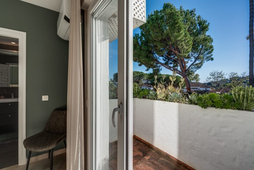 R5027035-Townhouse-For-Sale-Nueva-Andalucia-Terraced-3-Beds-180-Built-19
